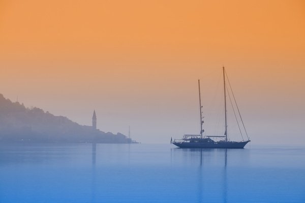 Постер Корабль в море