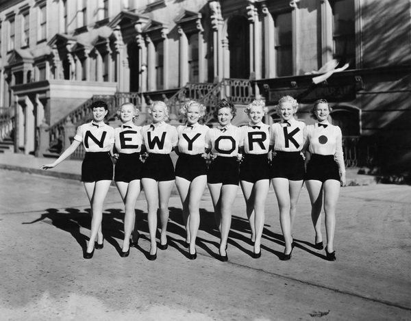 Постер Девушки в Нью-Йорке (Girls in New York)